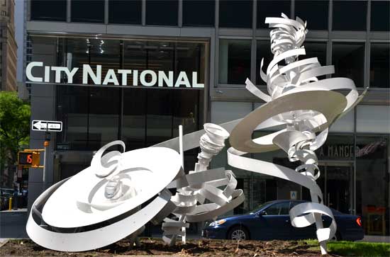 "Twin Vortexes" by Alice Aycock, 2014. Painted aluminum, 12 x 12 x 18 feet. 