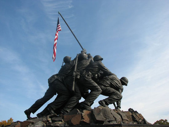 "Marine Corps War Memorial (Iwo Jima)" by  Felix W de Weldon. Image from dcmemorials.com. 