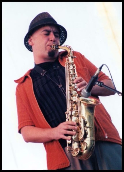 Jazz musician Oscar Feldman performs at Bay Burger.