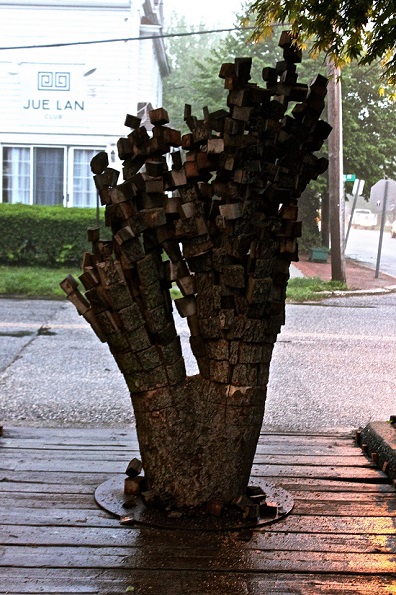 "Common Demoninator" by Anthony Heinz May installed in Southampton, NY. Courtesy of the artist.